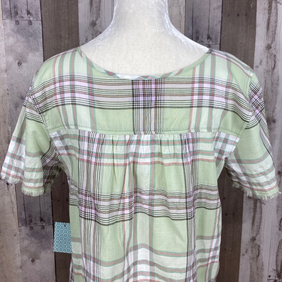 SUSINA Women's Frayed Hem Short Sleeve Top - Picture 7 of 9